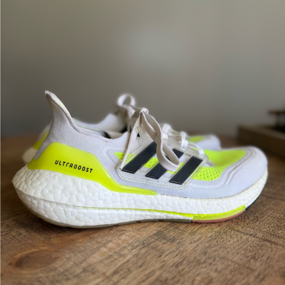 Adidas Ultraboost 21 Running Shoes – Men’s Size 7 - Picture 3 of 8